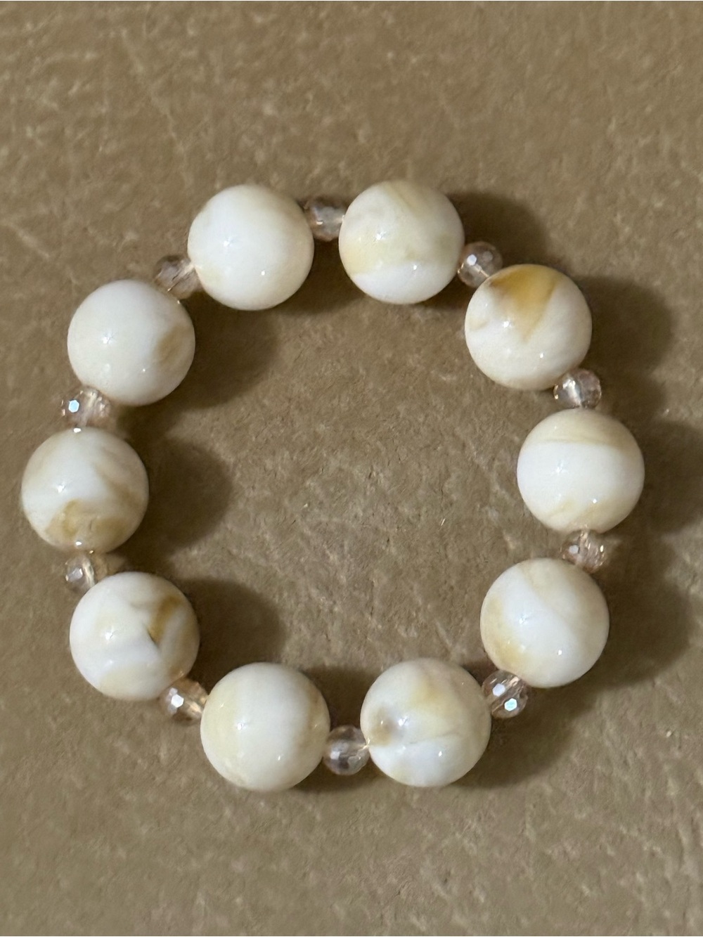 Source Unknown Cream and Beige Marble Bead Stretch Bracelet